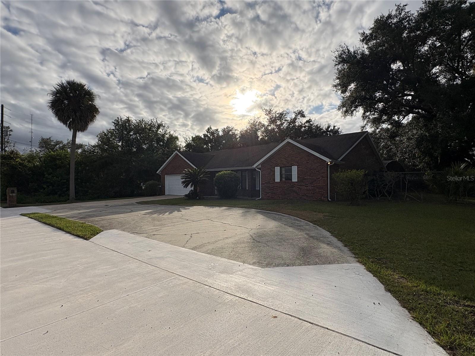 Image 3 of 13 For 510 Simpson Road