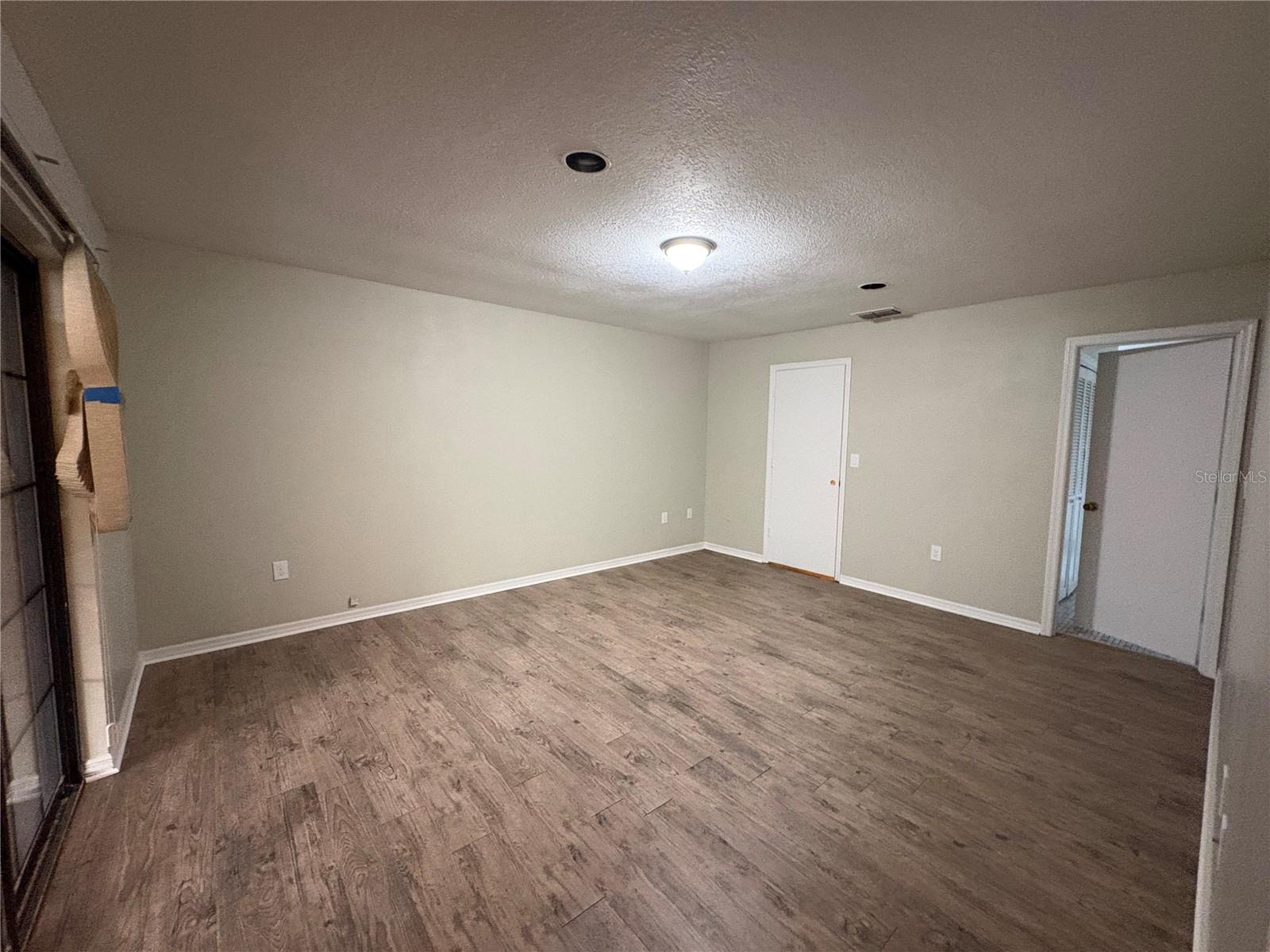 Image 7 of 13 For 510 Simpson Road