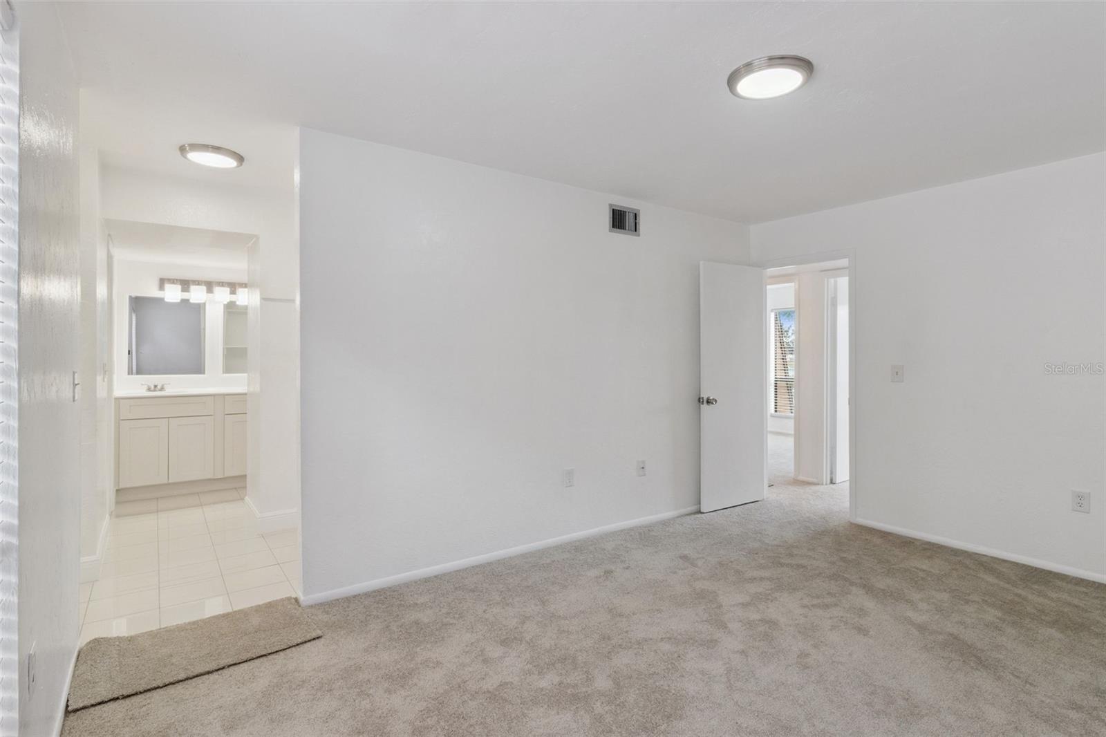 Image 19 of 34 For 1836 Crystal Lake Drive