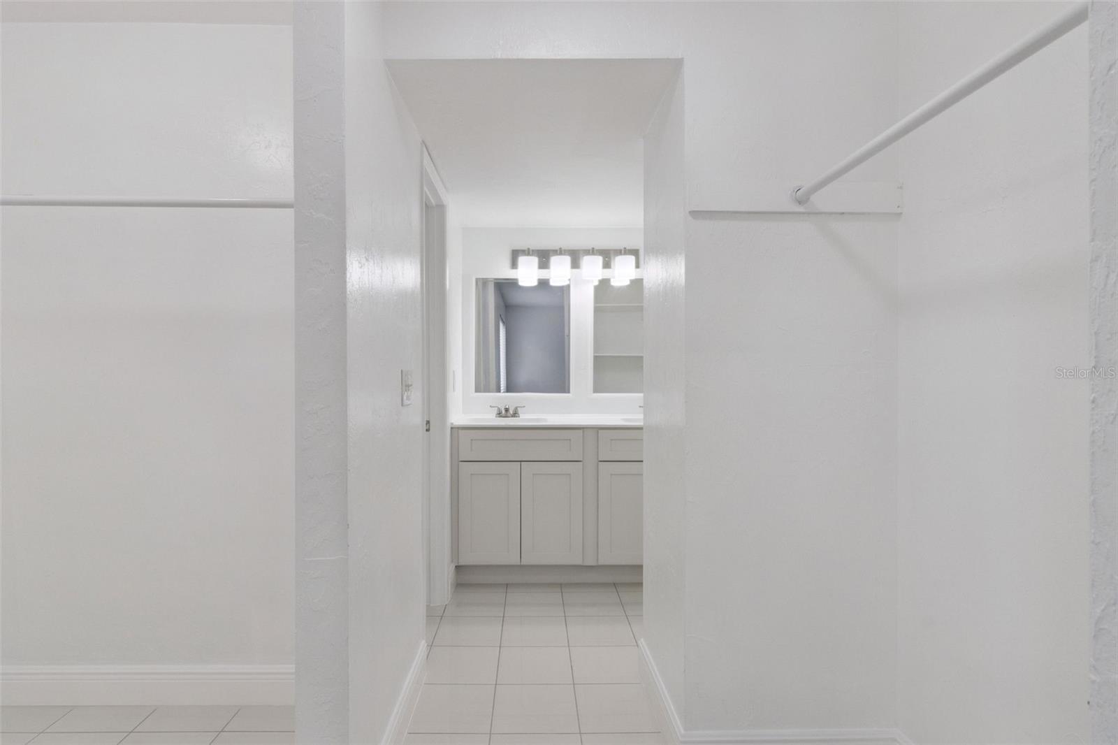 Image 20 of 34 For 1836 Crystal Lake Drive