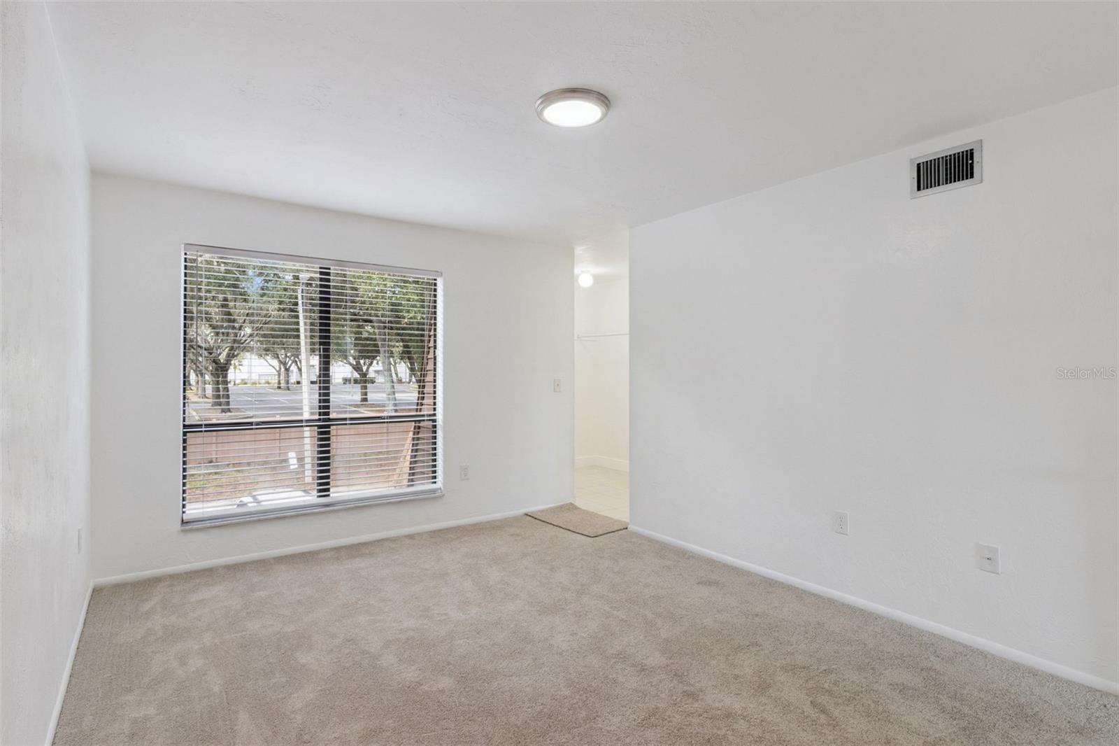 Image 27 of 34 For 1836 Crystal Lake Drive