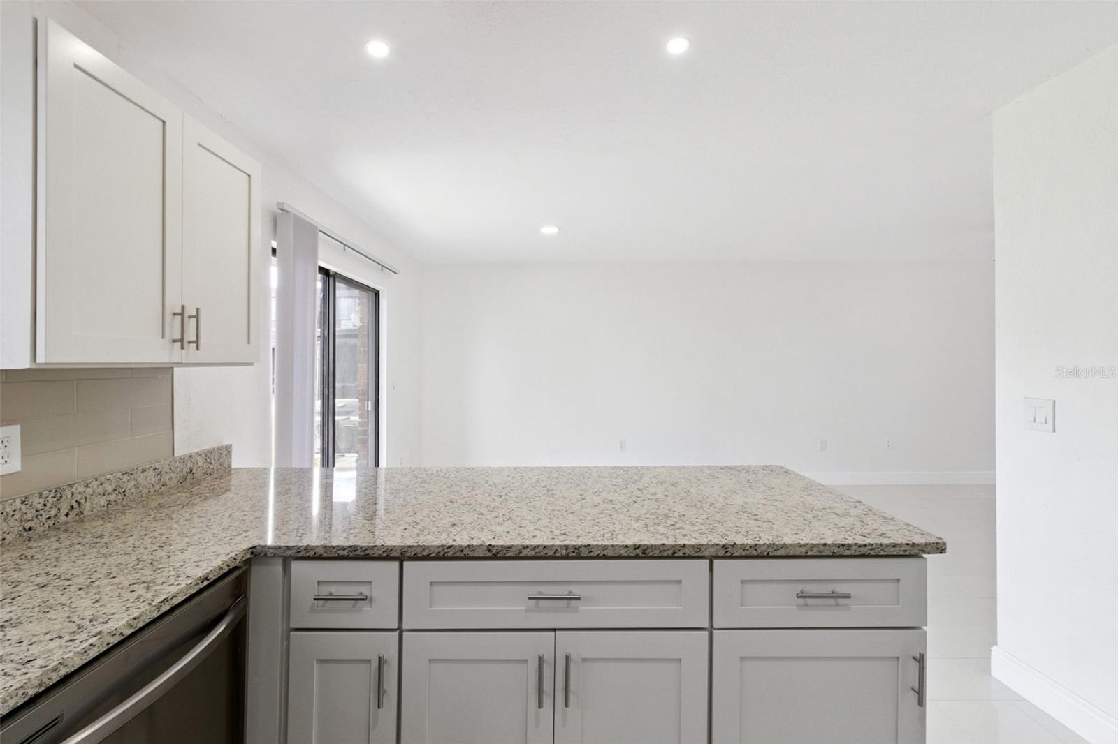 Image 9 of 34 For 1836 Crystal Lake Drive