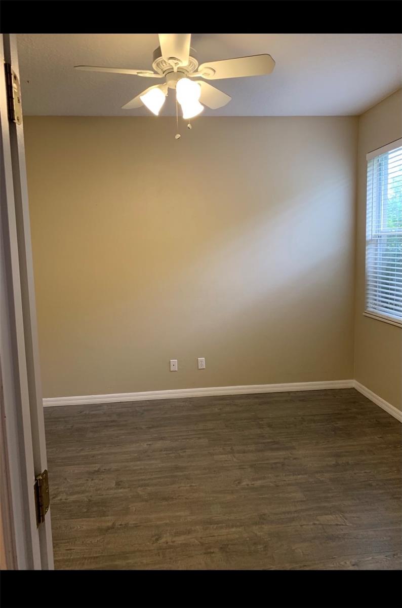 Image 16 of 22 For 761 Broadoak Loop