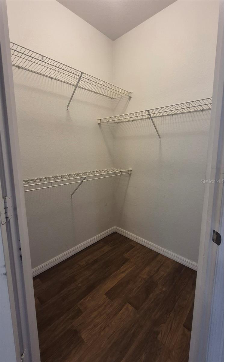 Image 12 of 33 For 1990 Erving Circle 102