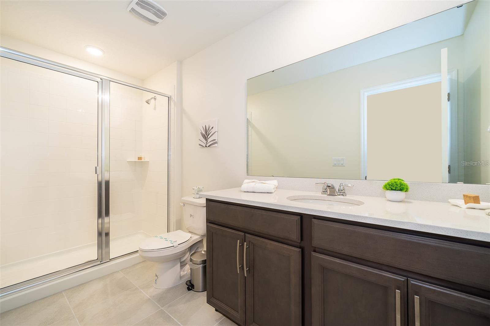 Image 19 of 29 For 1636 Tropical Palms Circle