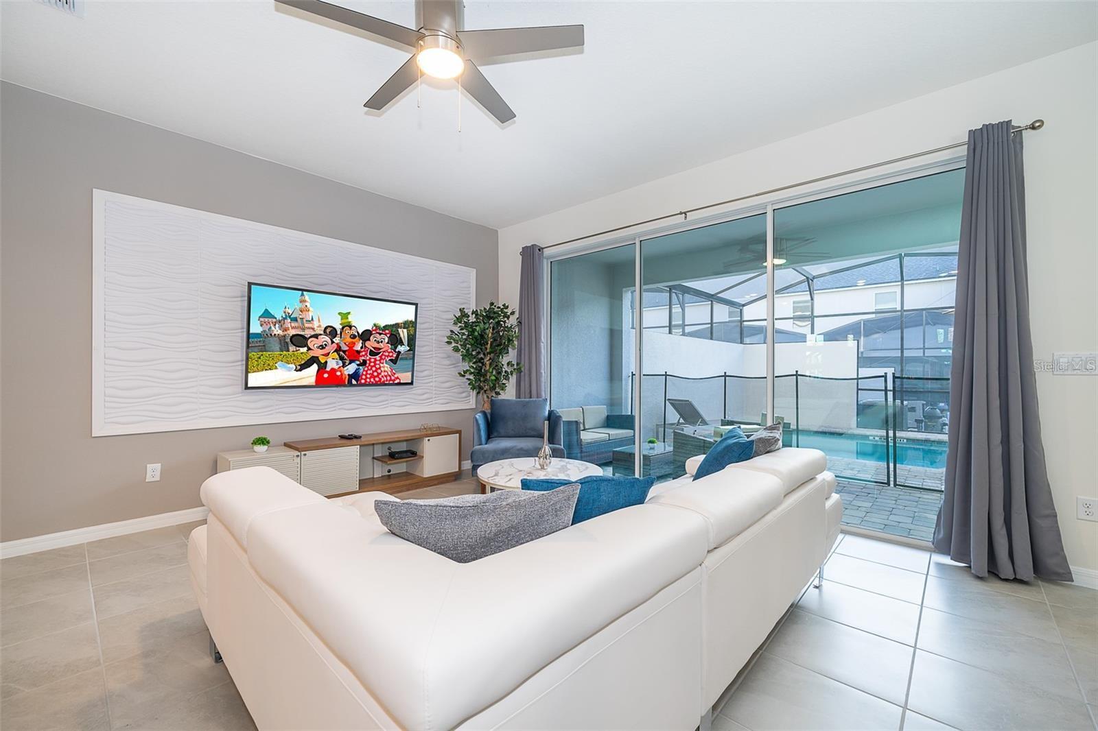 Image 7 of 29 For 1636 Tropical Palms Circle