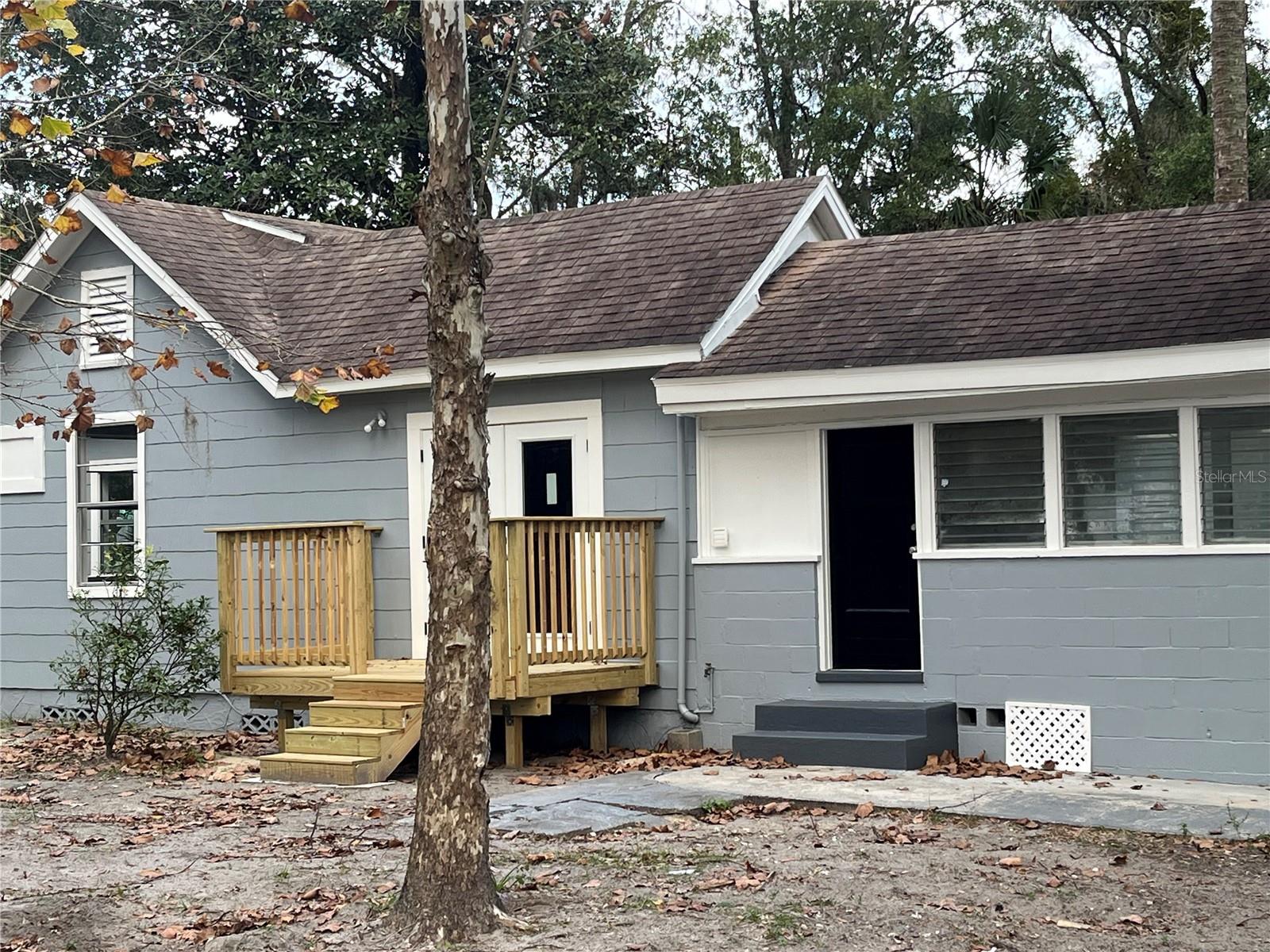 Image 12 of 76 For 704 Euclid Avenue