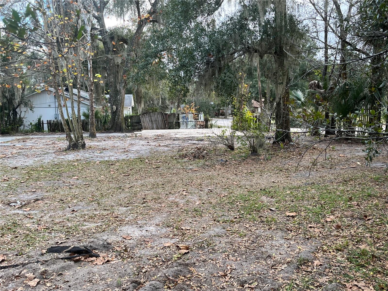 Image 18 of 76 For 704 Euclid Avenue