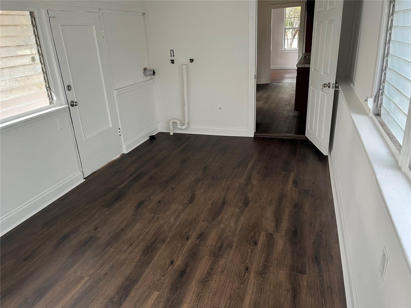 Image 46 of 76 For 704 Euclid Avenue