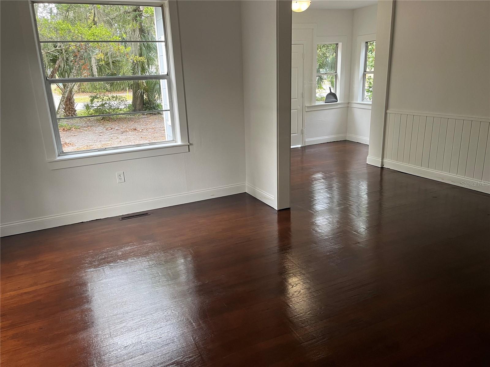 Image 51 of 76 For 704 Euclid Avenue