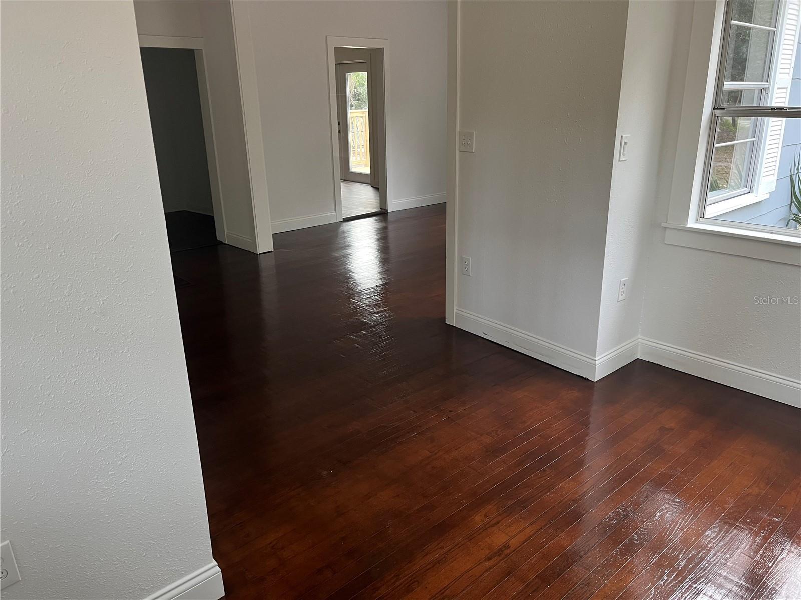 Image 56 of 76 For 704 Euclid Avenue