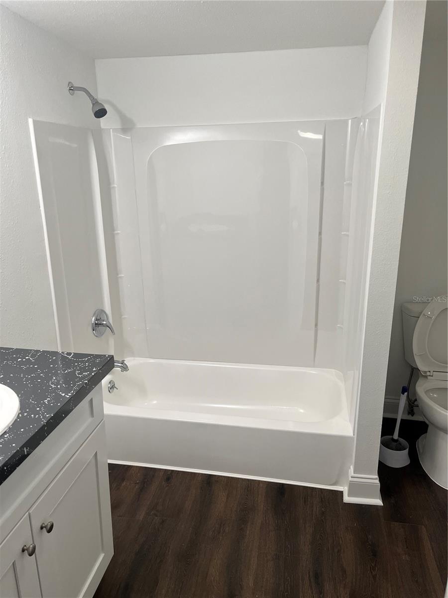 Image 67 of 76 For 704 Euclid Avenue