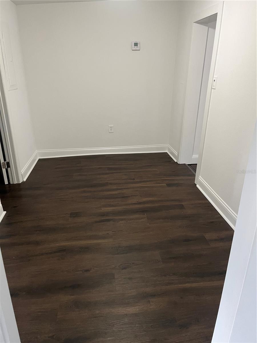 Image 72 of 76 For 704 Euclid Avenue