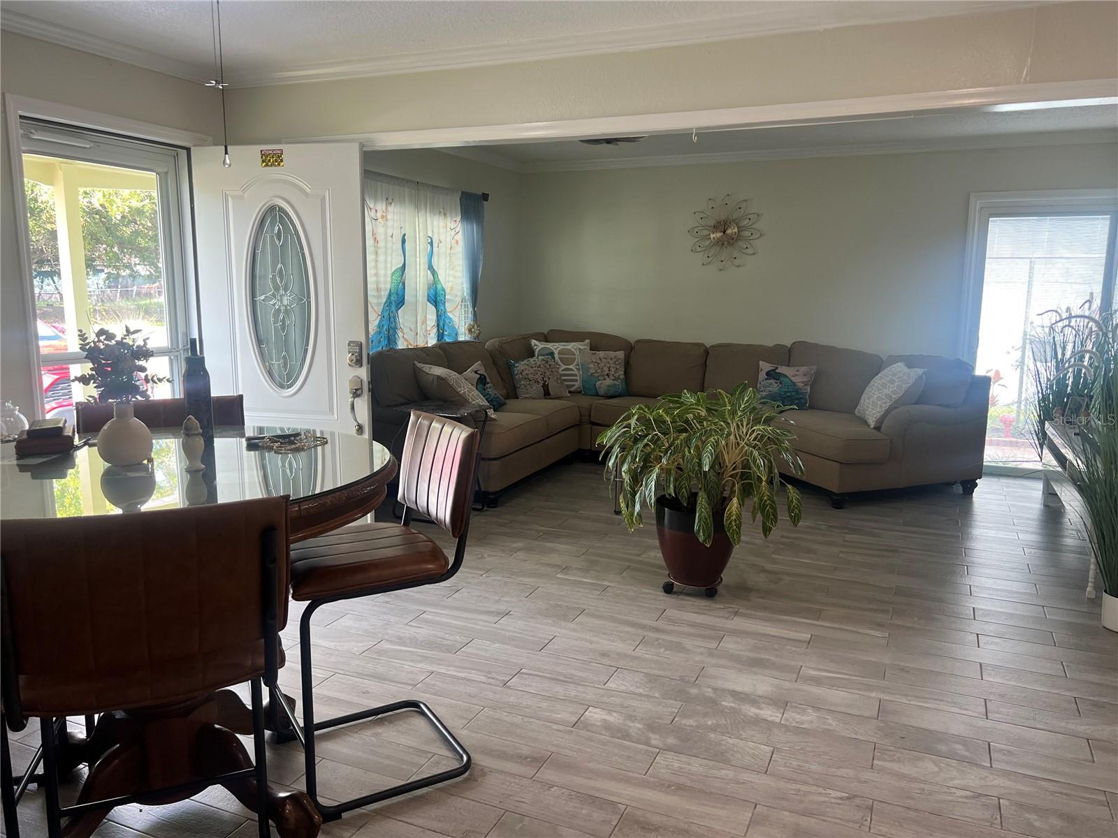 Image 6 of 8 For 1315 Poppy Avenue