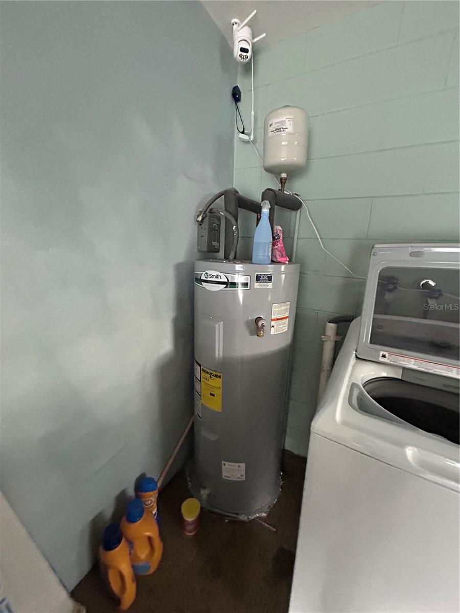 Image 28 of 57 For 1737 Peachwood Lane