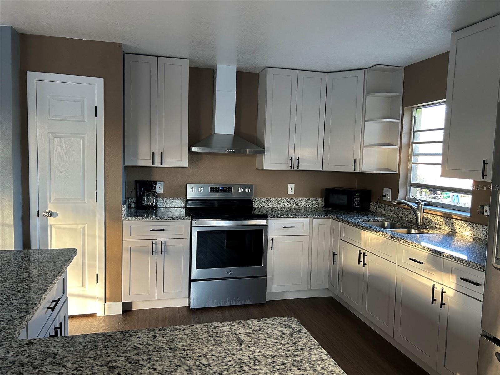 Image 8 of 57 For 1737 Peachwood Lane