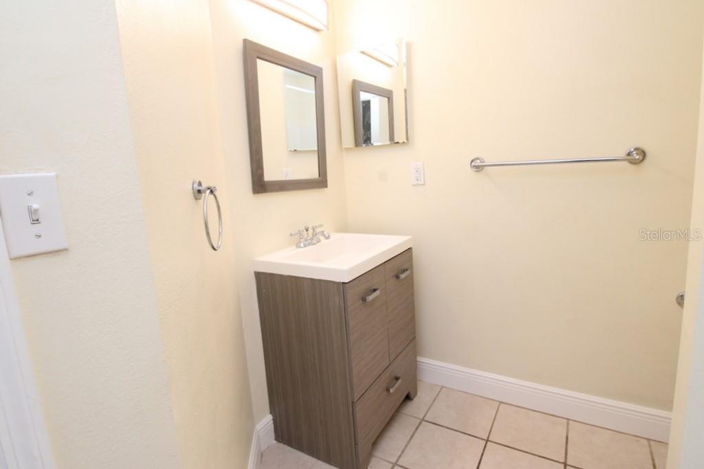 Image 11 of 16 For 1115 Doncaster Court