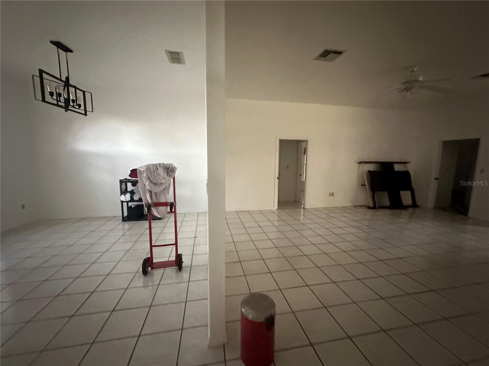 Image 23 of 44 For 1002 Shawnda Lane