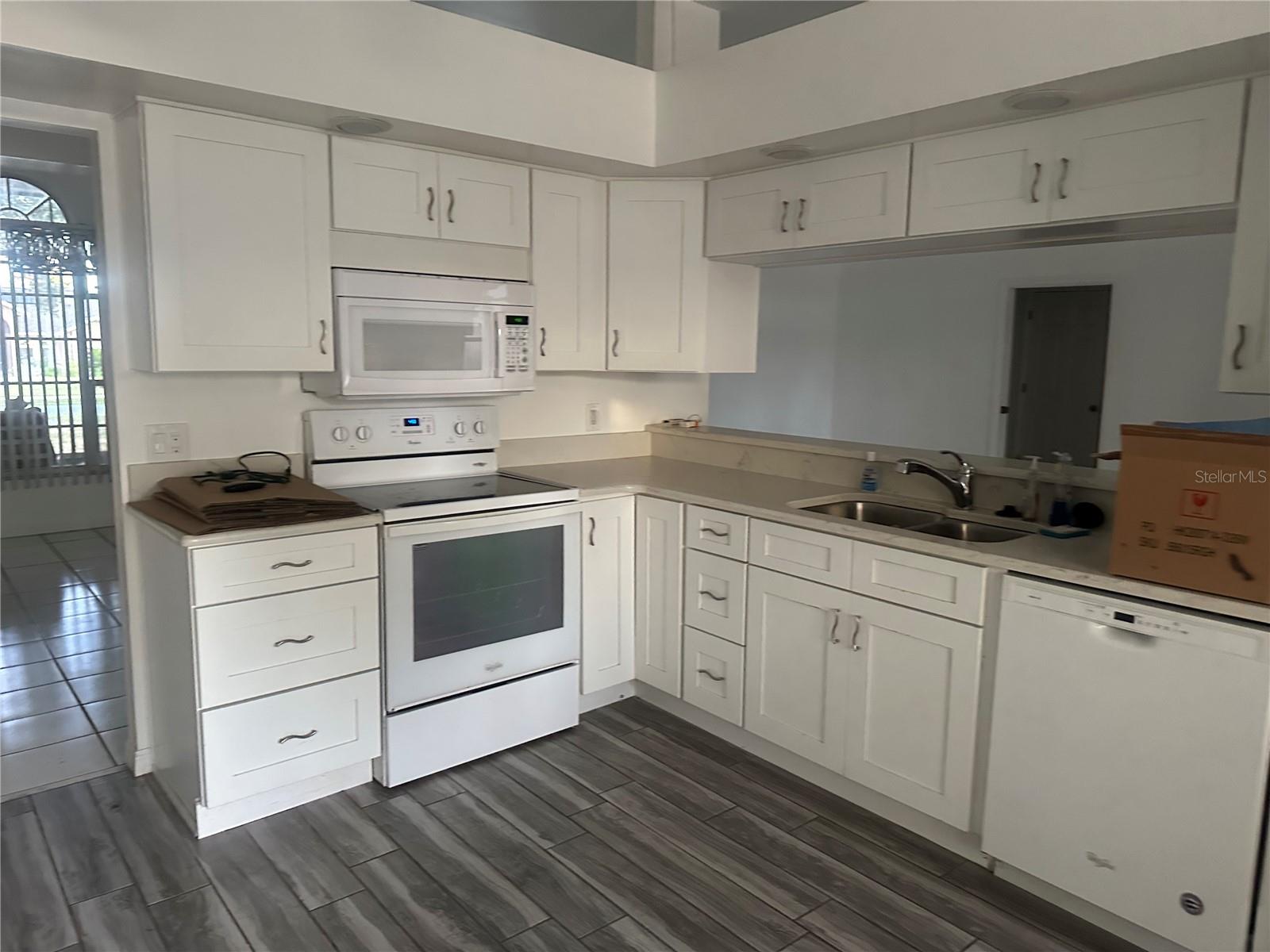 Image 34 of 44 For 1002 Shawnda Lane