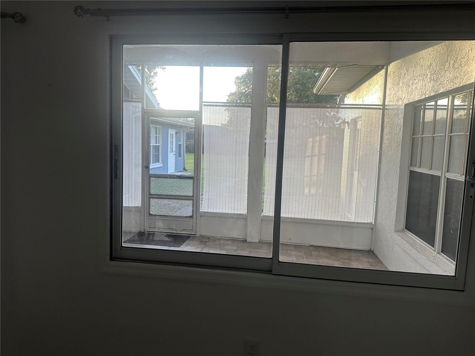 Image 37 of 44 For 1002 Shawnda Lane