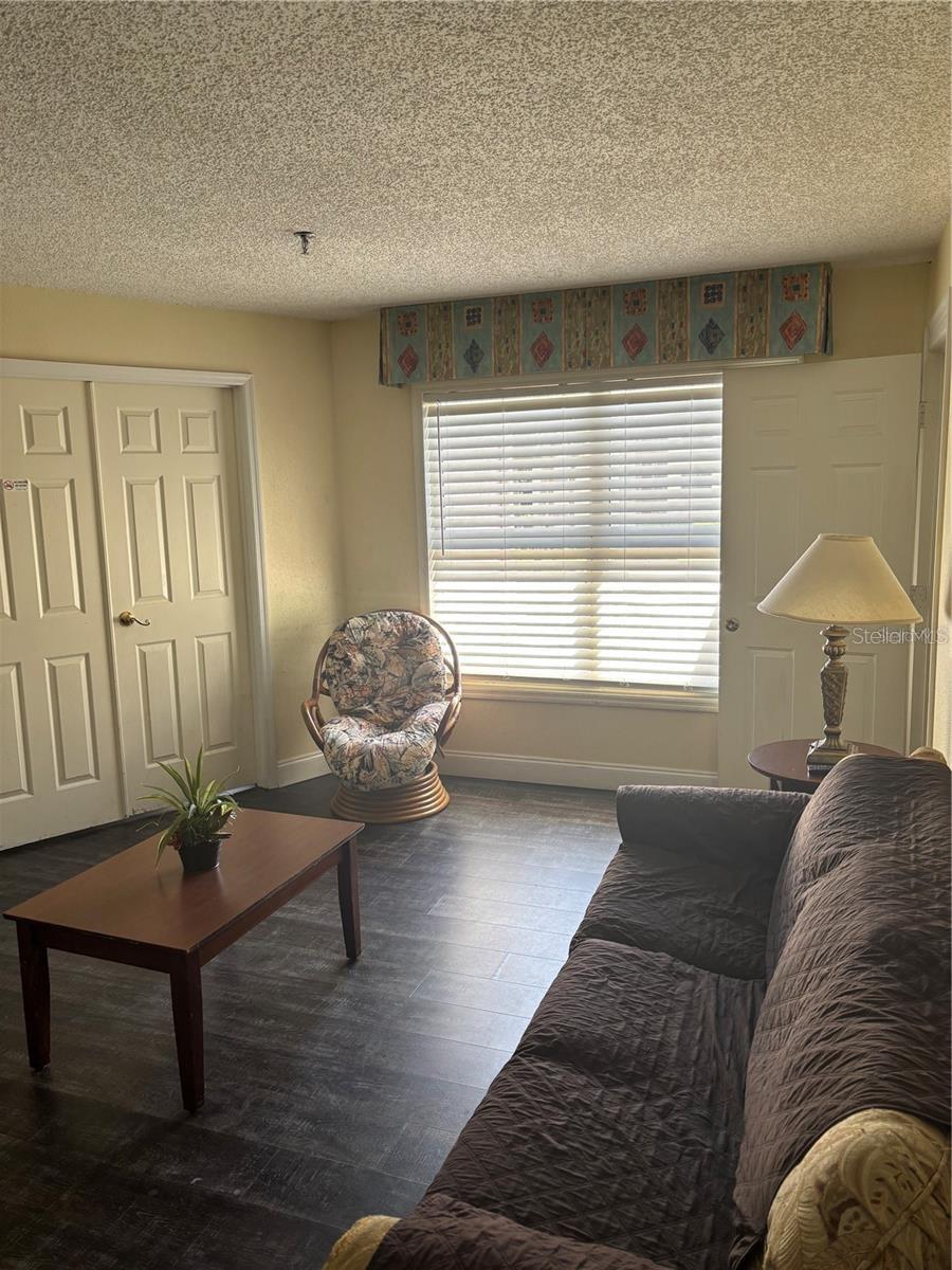 Image 5 of 20 For 3100 Parkway Boulevard 123