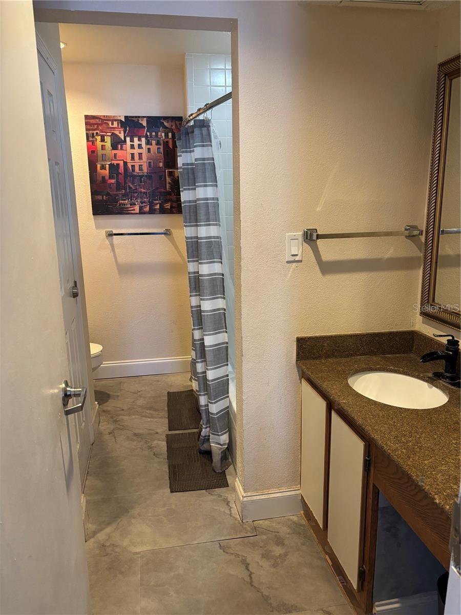 Image 9 of 20 For 3100 Parkway Boulevard 123