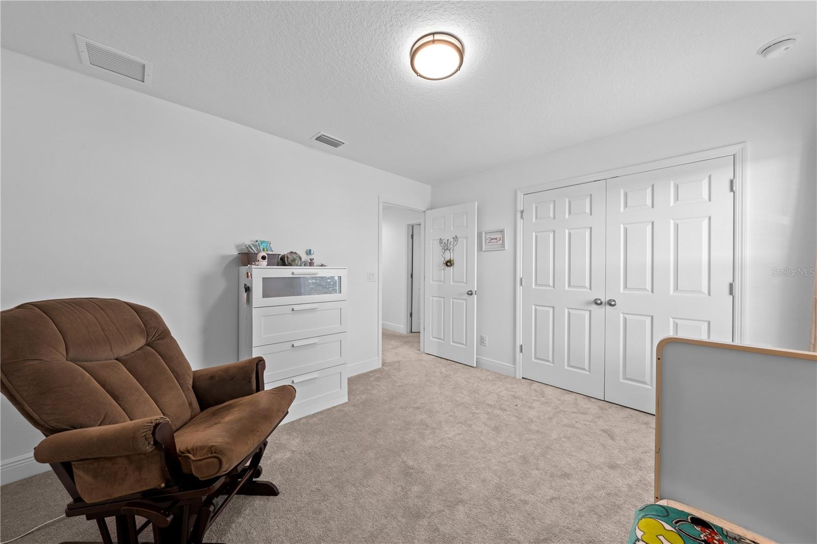 Image 10 of 80 For 5056 Center Court