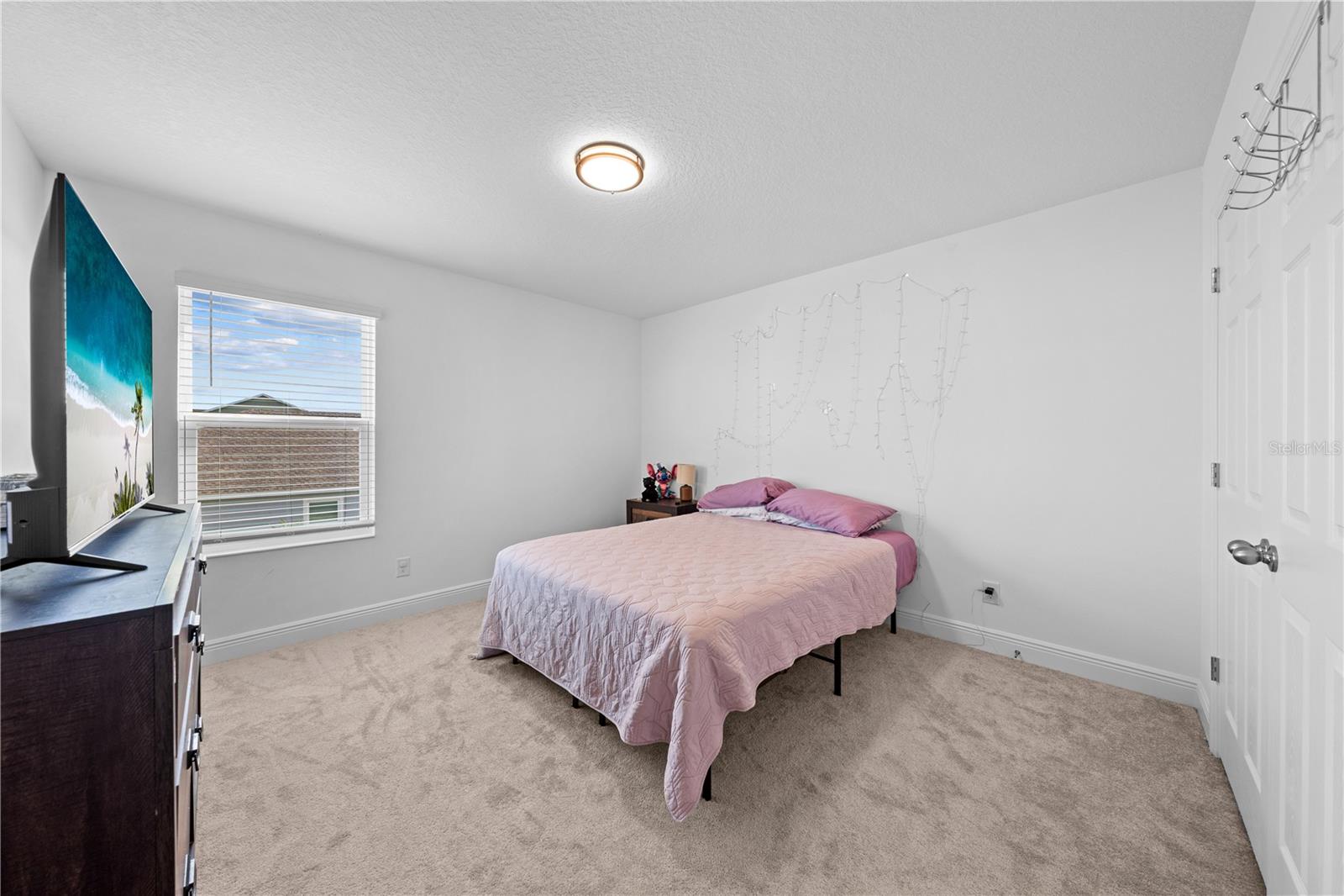 Image 11 of 80 For 5056 Center Court