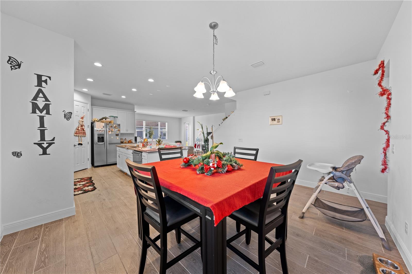 Image 34 of 80 For 5056 Center Court