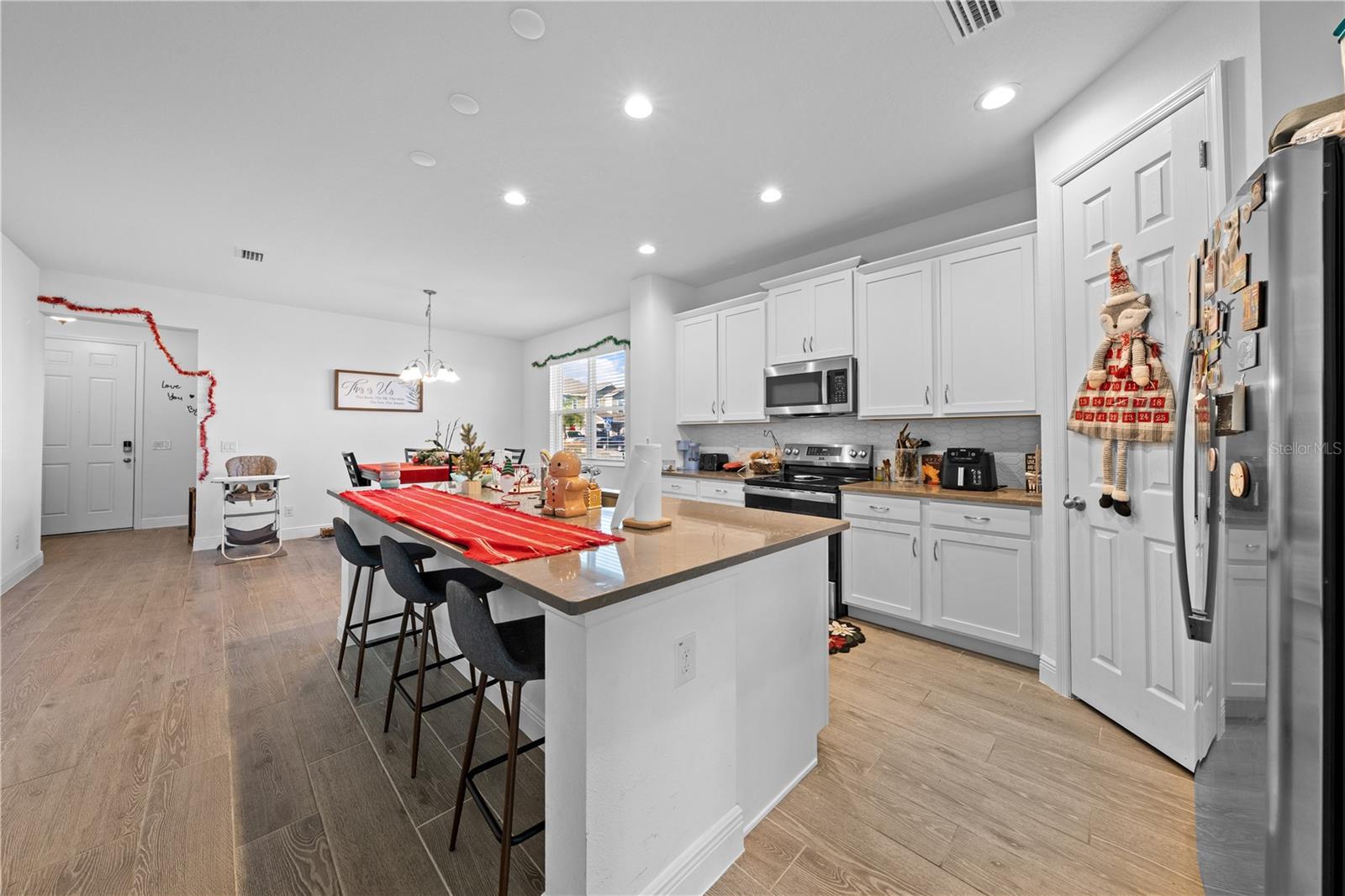 Image 39 of 80 For 5056 Center Court