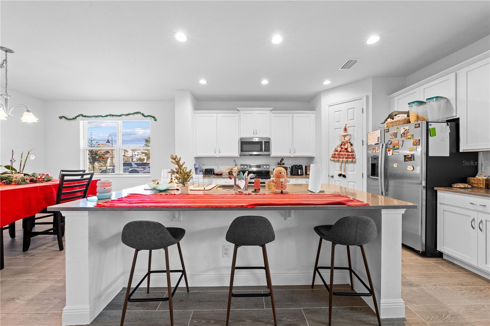 Image 40 of 80 For 5056 Center Court