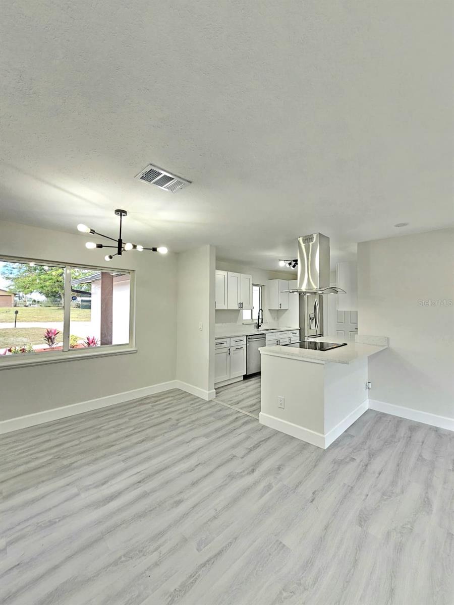 Image 10 of 38 For 805 Highland Terrace