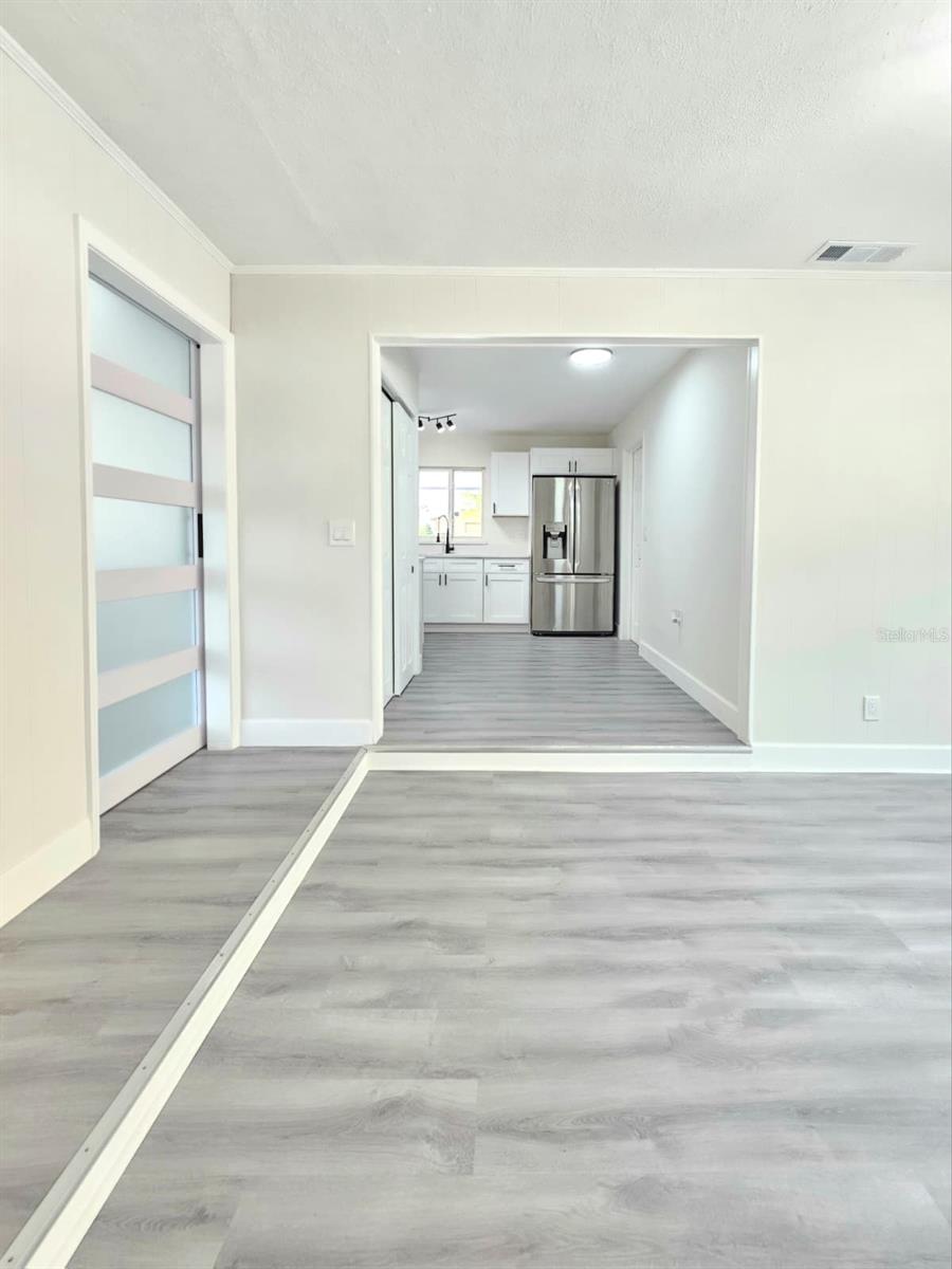 Image 16 of 38 For 805 Highland Terrace