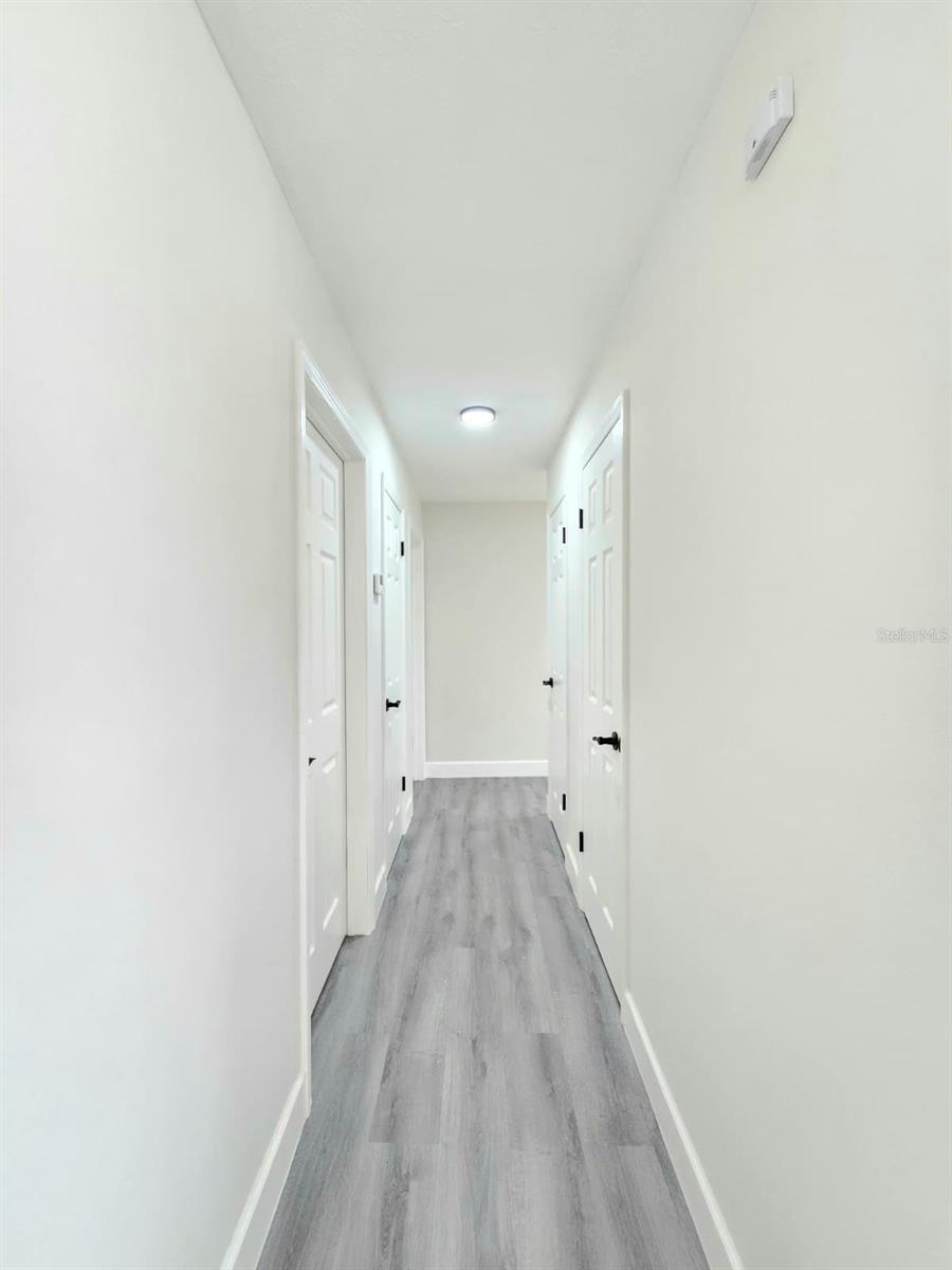 Image 21 of 38 For 805 Highland Terrace