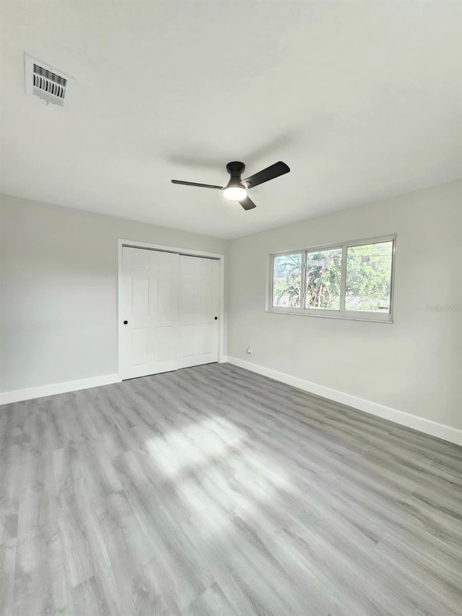 Image 23 of 38 For 805 Highland Terrace