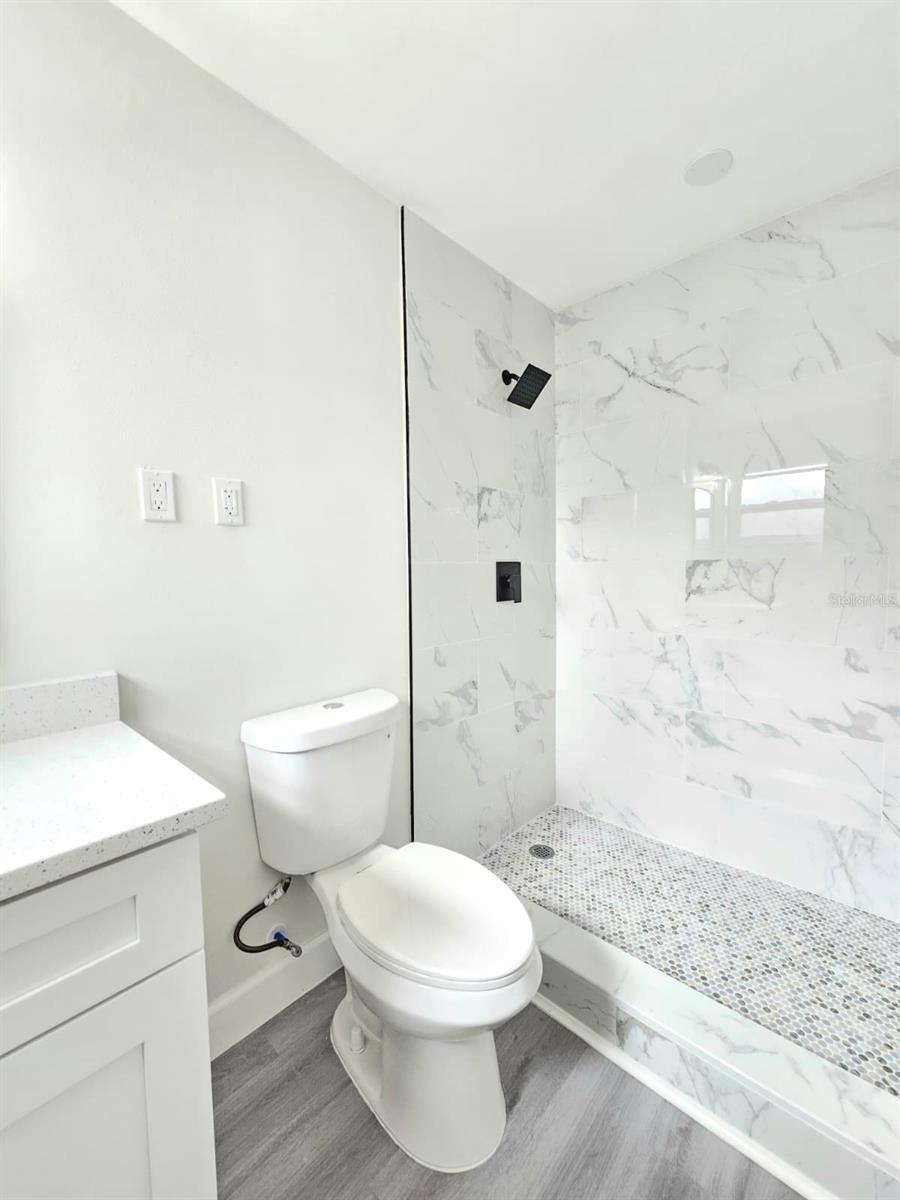 Image 24 of 38 For 805 Highland Terrace