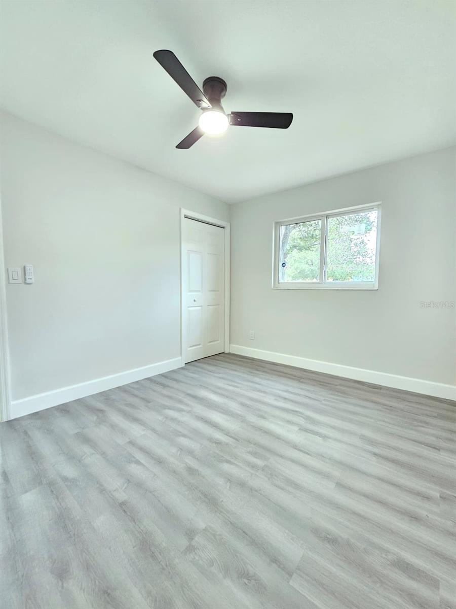 Image 29 of 38 For 805 Highland Terrace