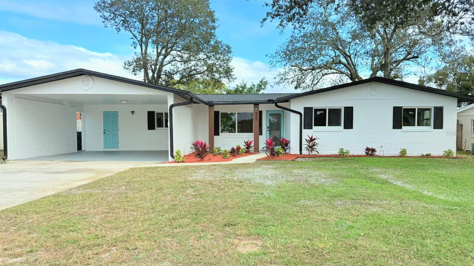 Image 3 of 38 For 805 Highland Terrace