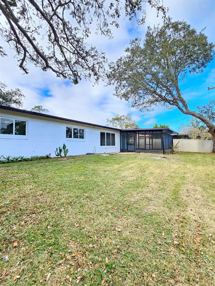 Image 37 of 38 For 805 Highland Terrace