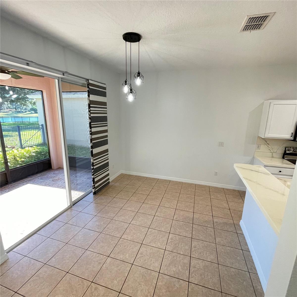 Image 21 of 27 For 10007 Scottish Pines Court