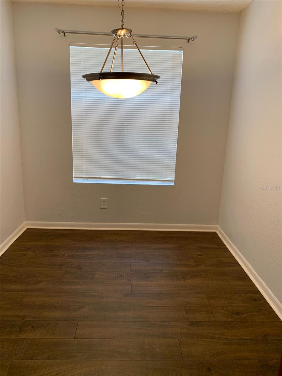 Image 17 of 21 For 11562 Westwood Boulevard 935