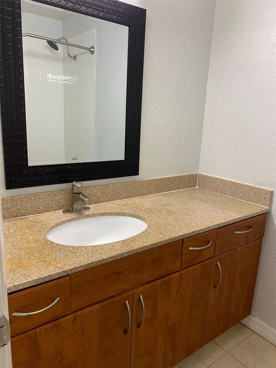 Image 18 of 21 For 11562 Westwood Boulevard 935