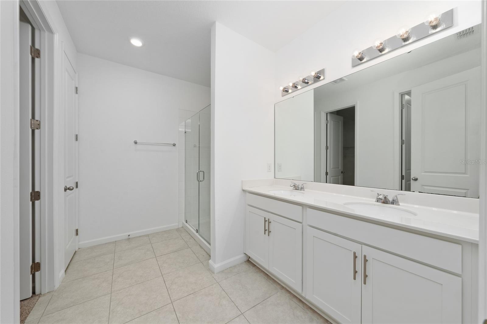 Image 12 of 27 For 1133 Mattie Pointe Boulevard