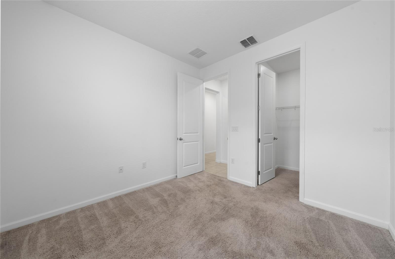 Image 14 of 27 For 1133 Mattie Pointe Boulevard