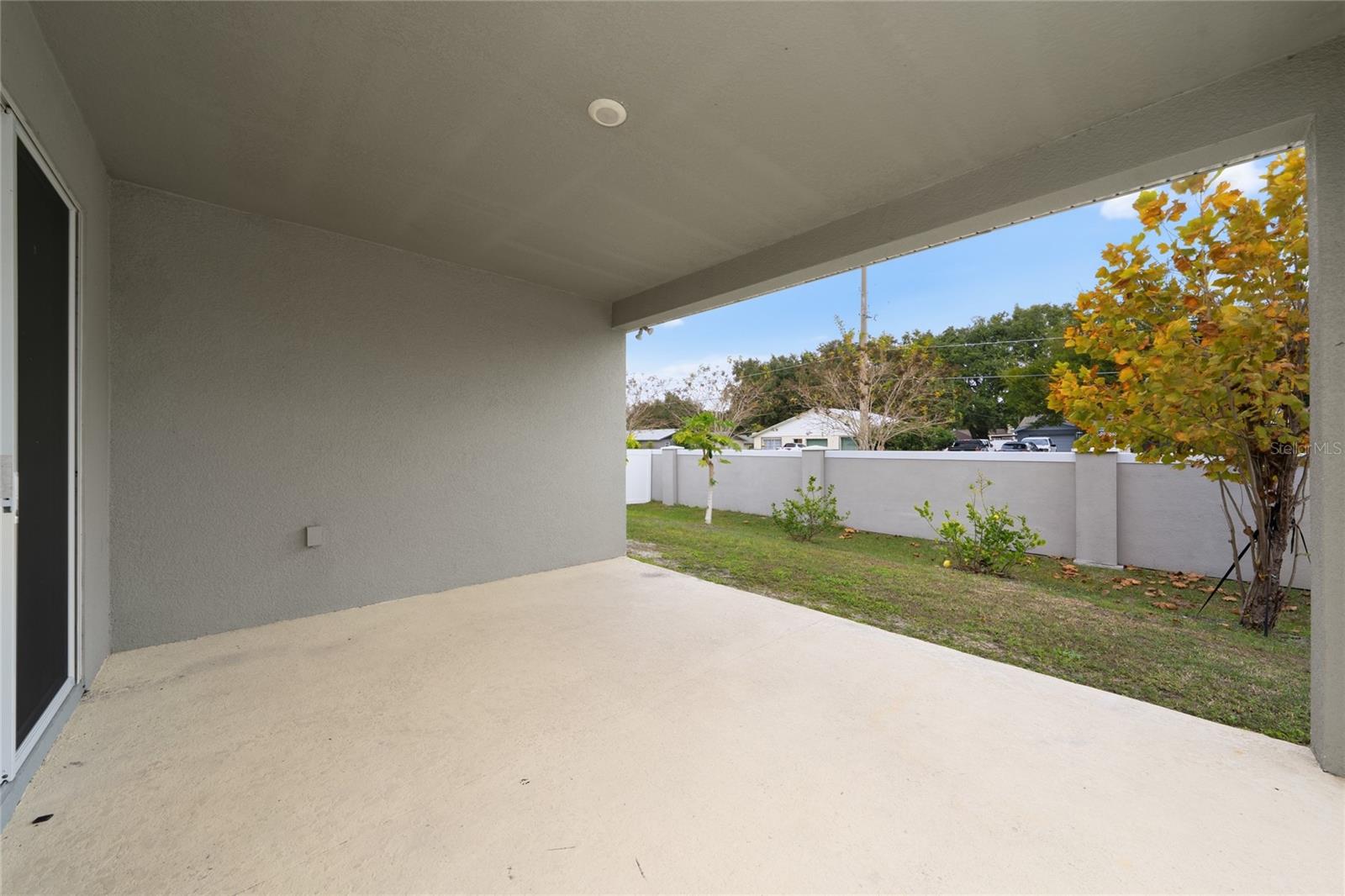 Image 24 of 27 For 1133 Mattie Pointe Boulevard