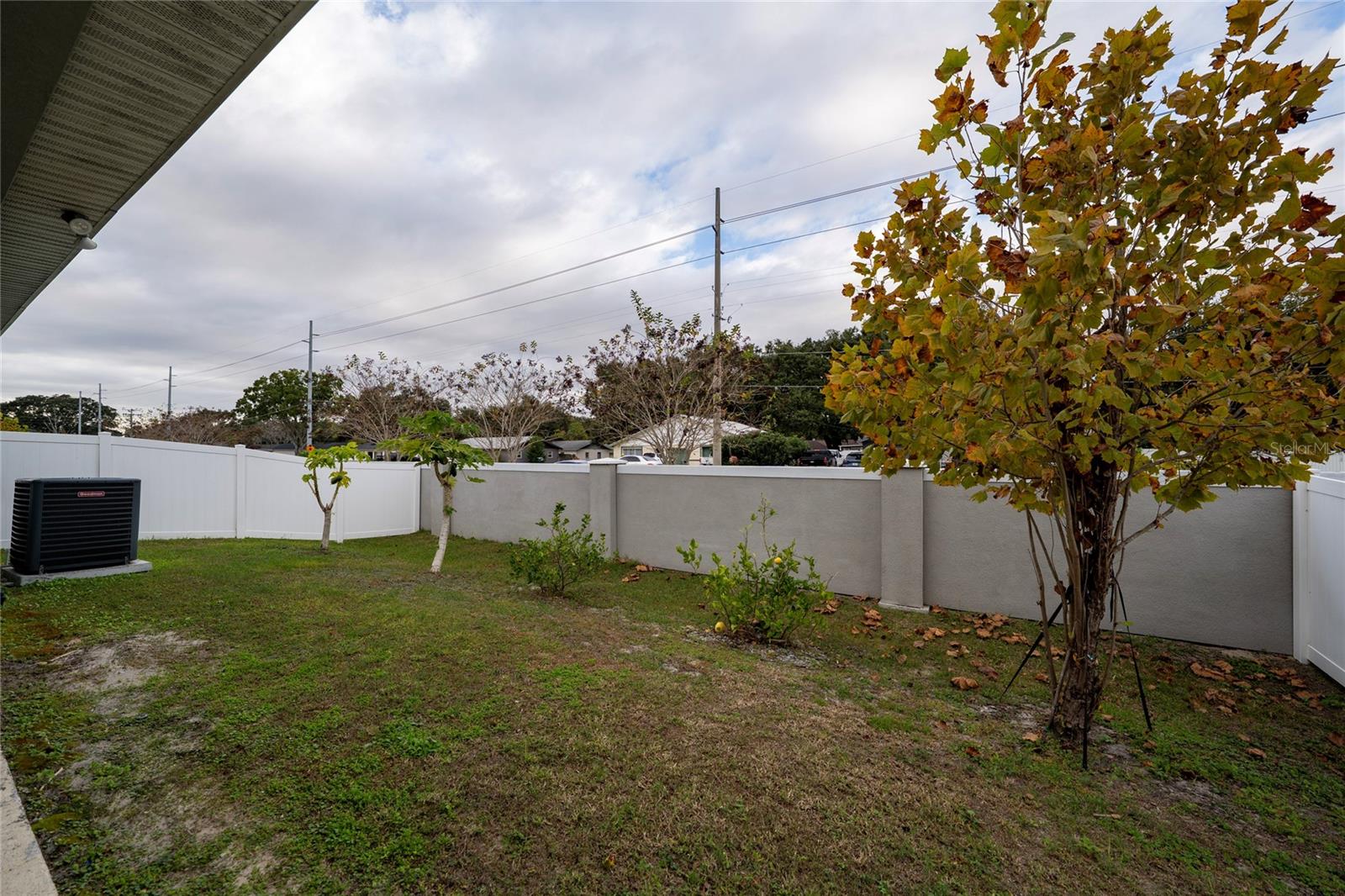 Image 25 of 27 For 1133 Mattie Pointe Boulevard