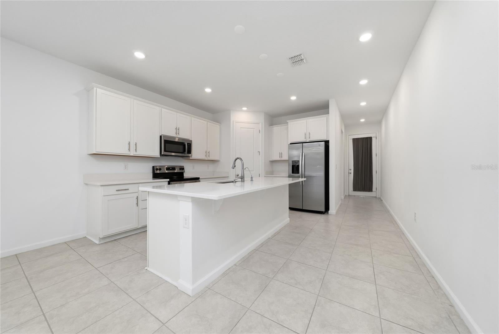 Image 3 of 27 For 1133 Mattie Pointe Boulevard