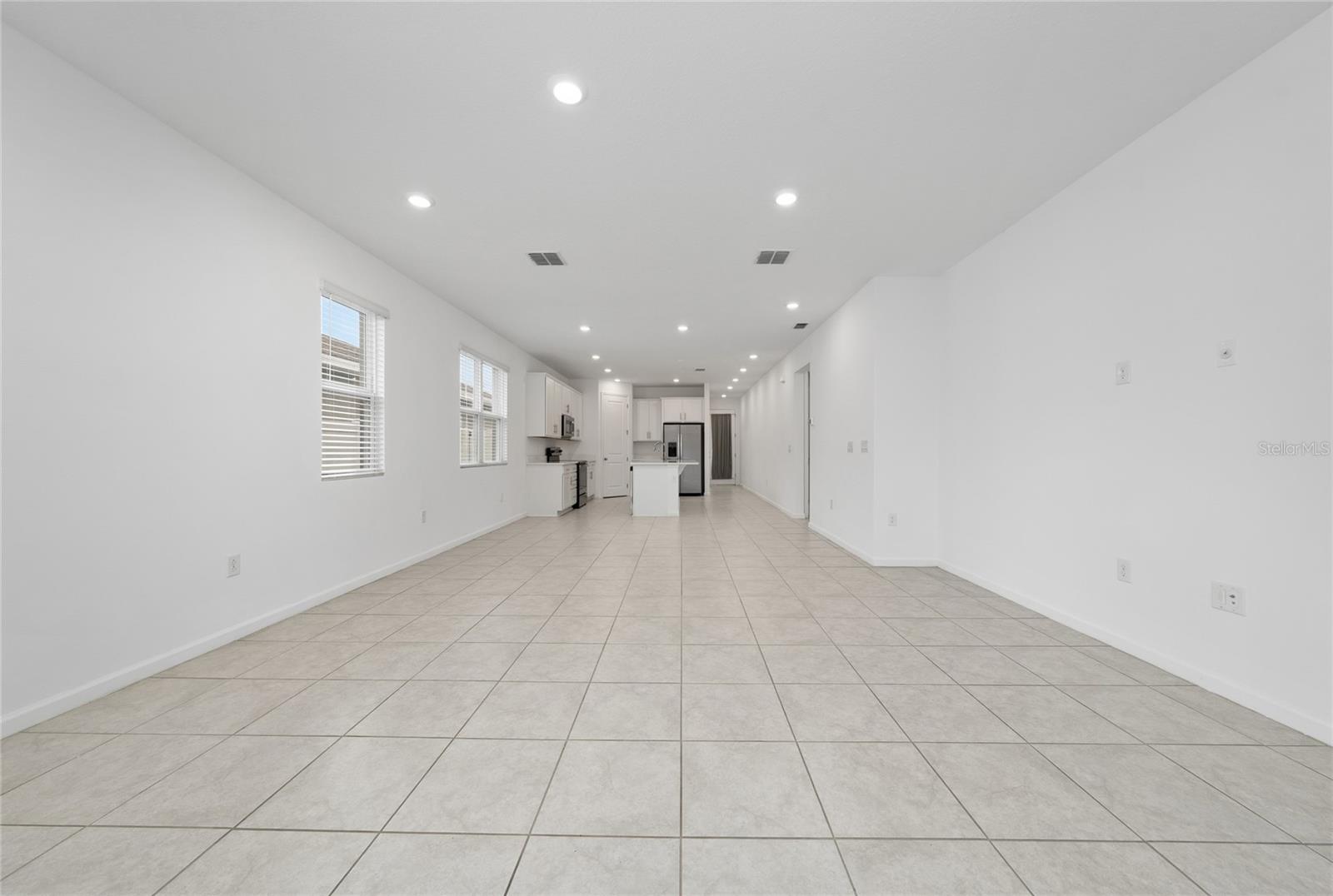 Image 5 of 27 For 1133 Mattie Pointe Boulevard