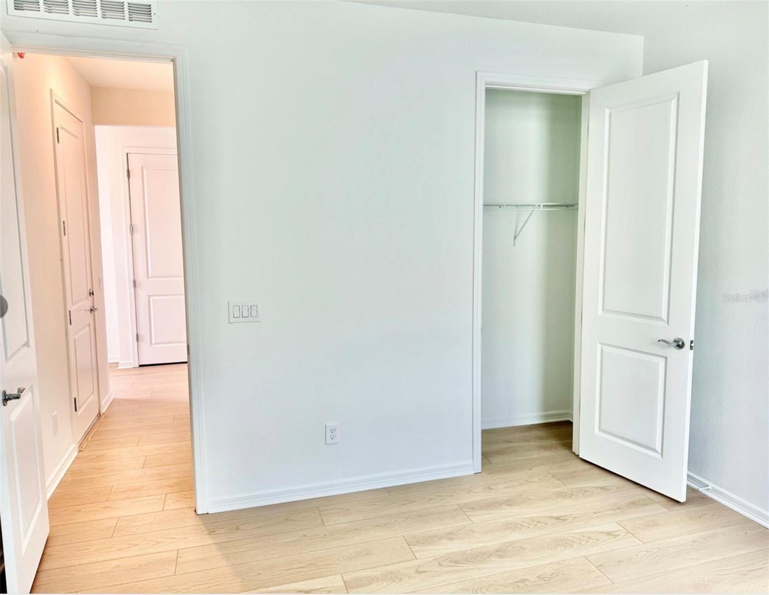 Image 23 of 39 For 2681 Serenity Garden Drive