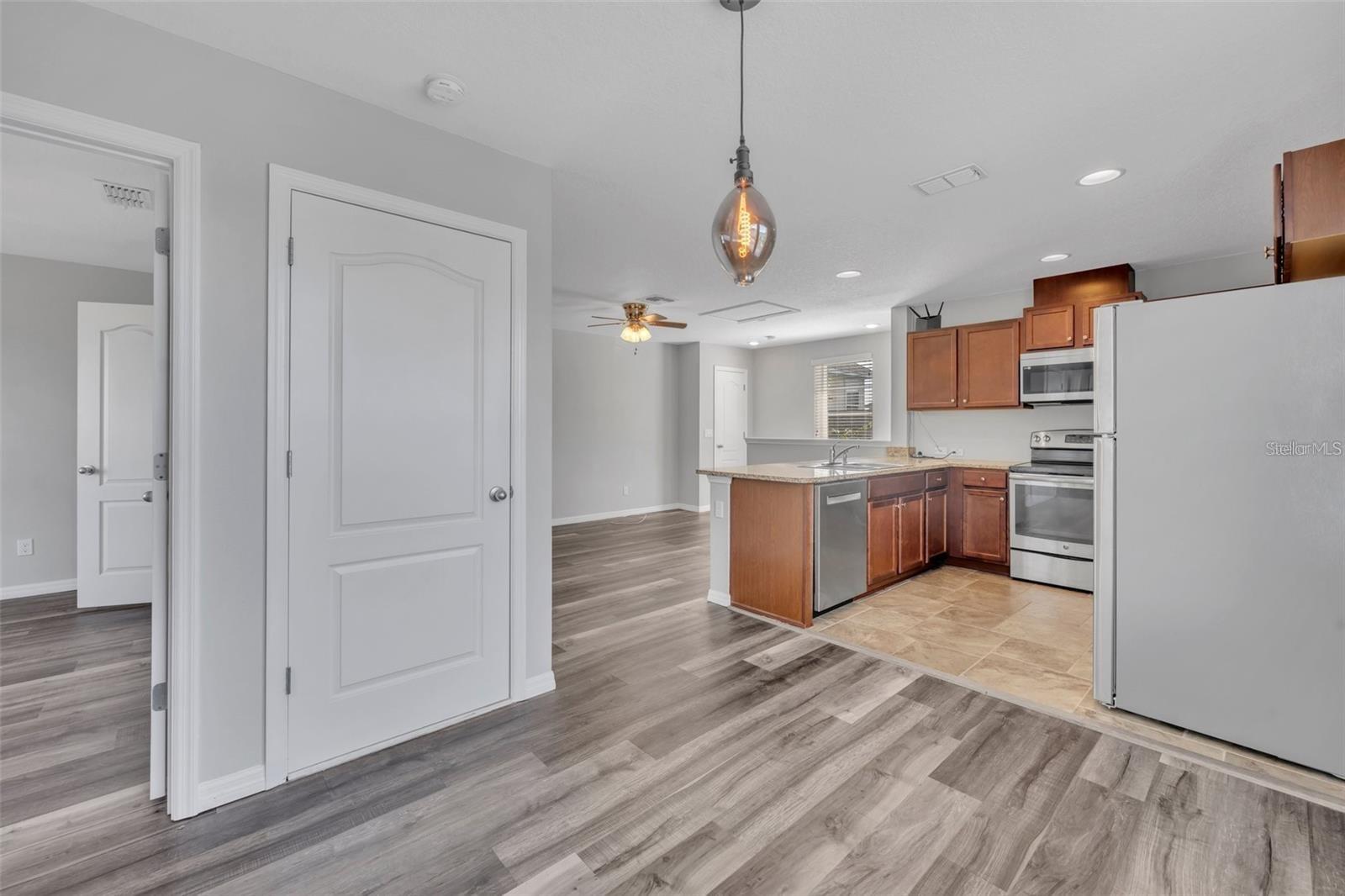 Image 4 of 18 For 8677 Martinson Street